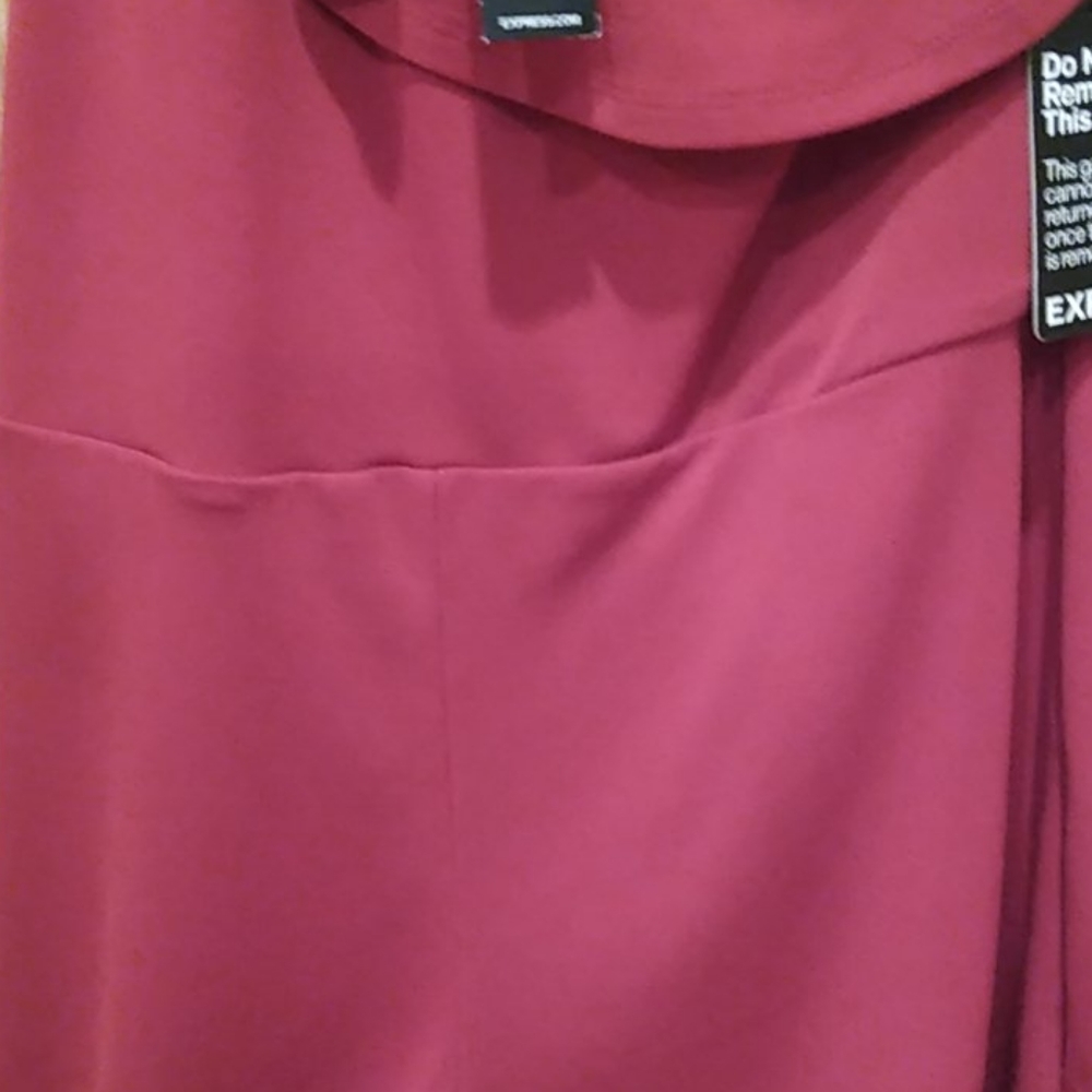 NWT Express One Shoulder Ruffle Romper - Picture 6 of 6